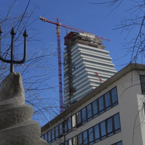 BSTurm ROCHE 5 - Foto von Franz König. Vergrösserte Ansicht