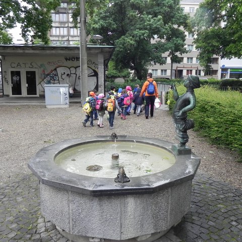 Gundeldingen - Winkelriedplatz 1 Foto von Franz König. Vergrösserte Ansicht