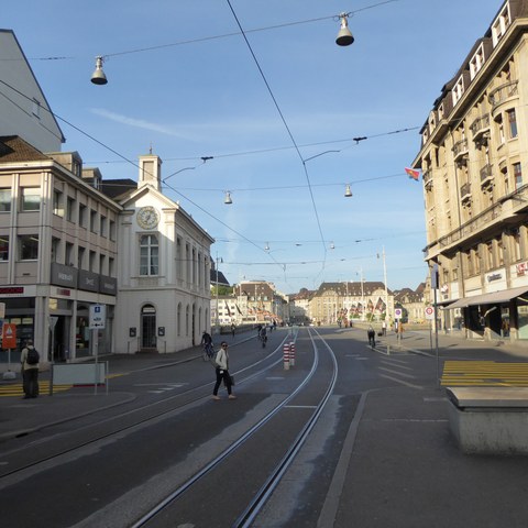 Blick Richtung Mittlere Brücke. Foto von Daniel Aeschbach.. Vergrösserte Ansicht
